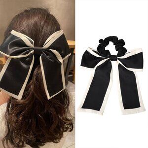 Alo Yoga Bow Hair Tie Scrunchie Love Knot Black and White OS